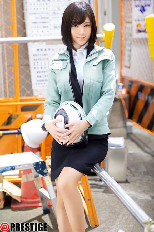 圧倒的美少女・涼森れむが様々なシチュエーションでハメまくり